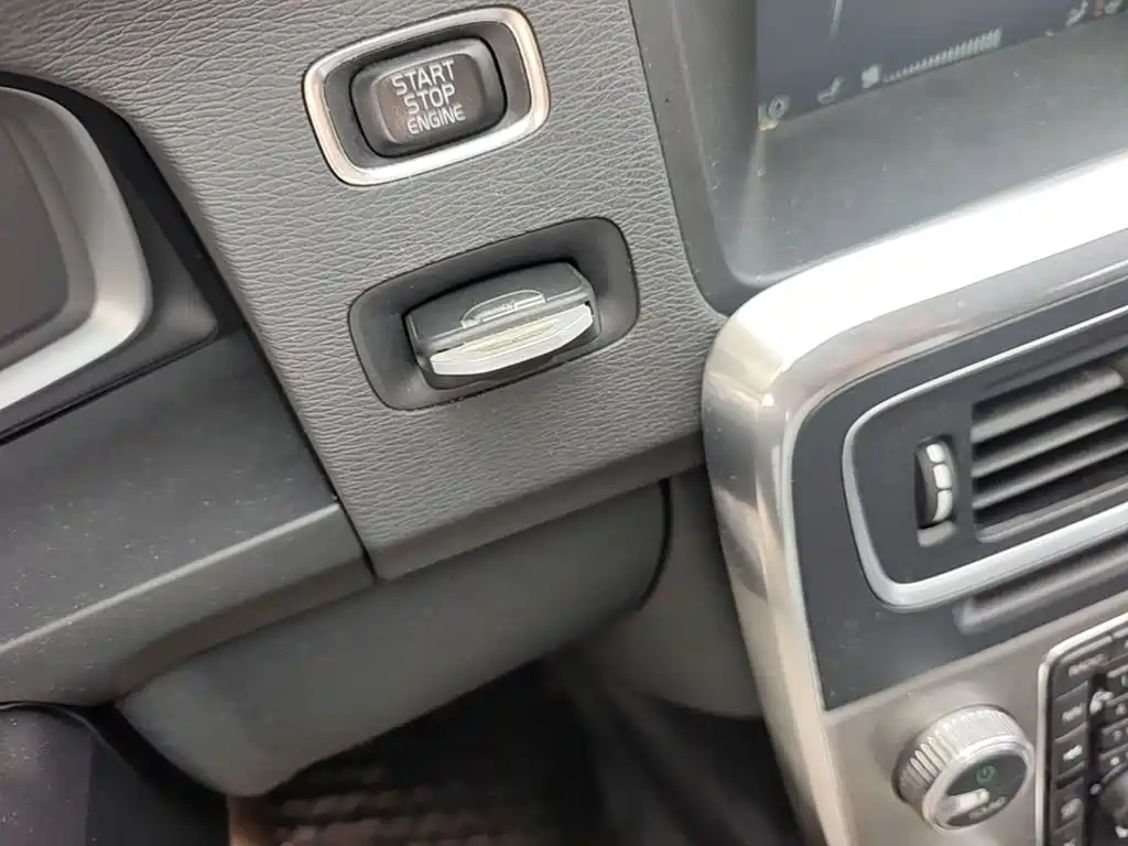 Volvo S60 2015 2015 S60L 2.0T Smart Vision