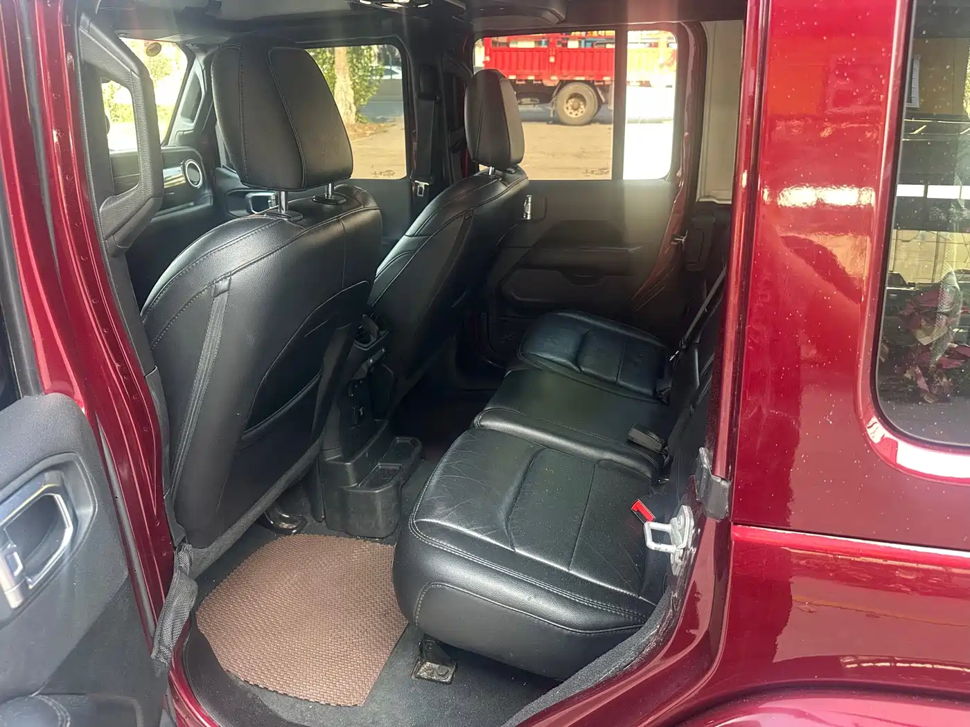 Jeep Wrangler 2024 2021 2.0T Sahara Four-Door