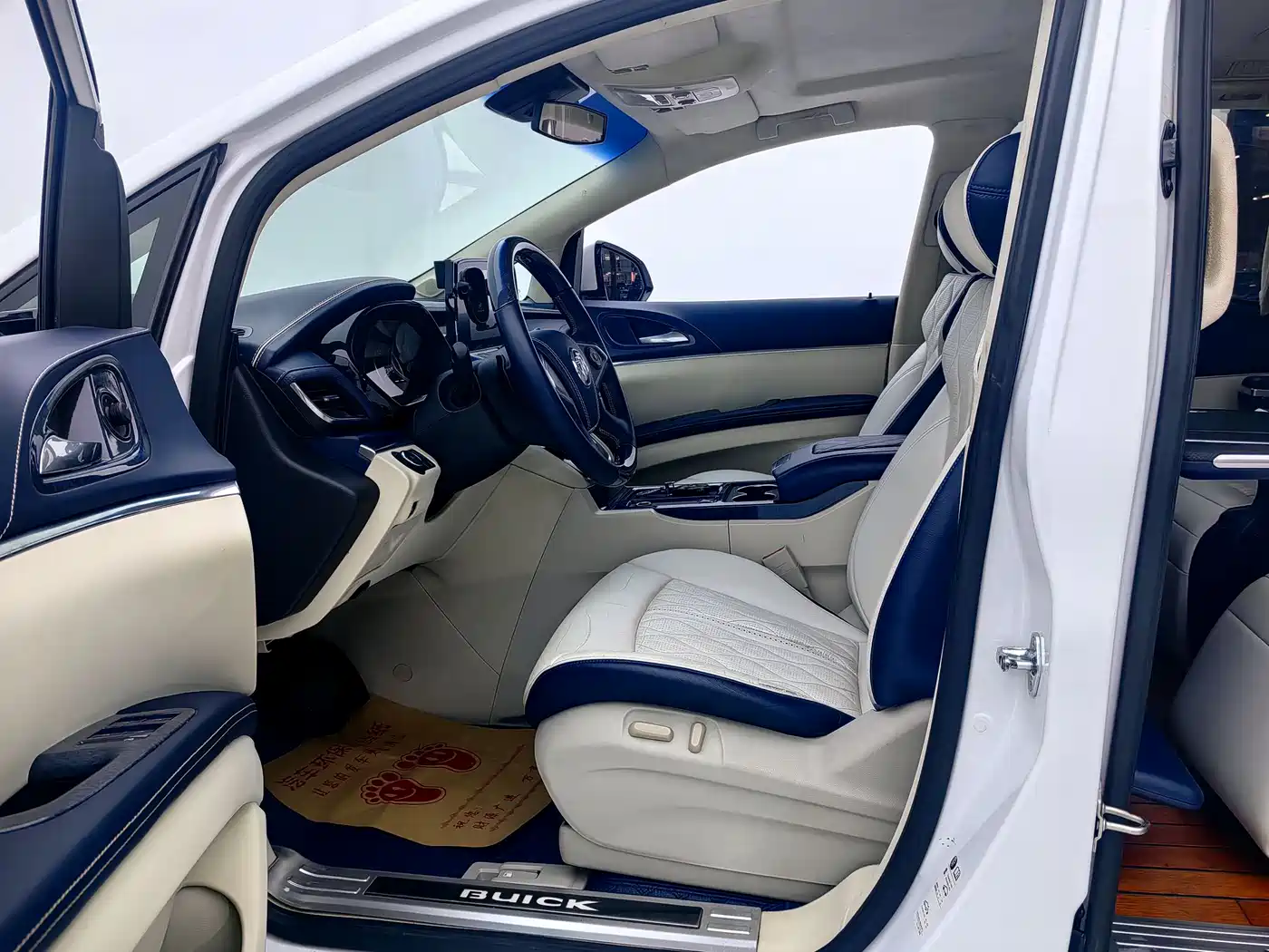 Buick GL8 2021 Land Business Class 652T Comfort фото 11