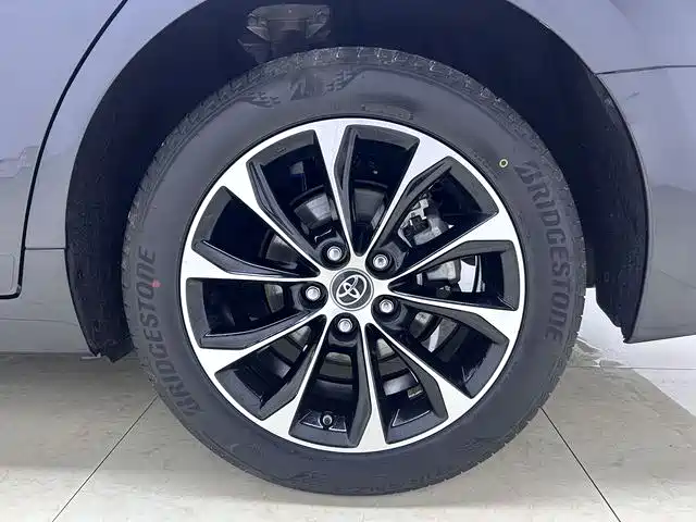 Toyota Avalon 2023 2.0L Premium Selection фото 16
