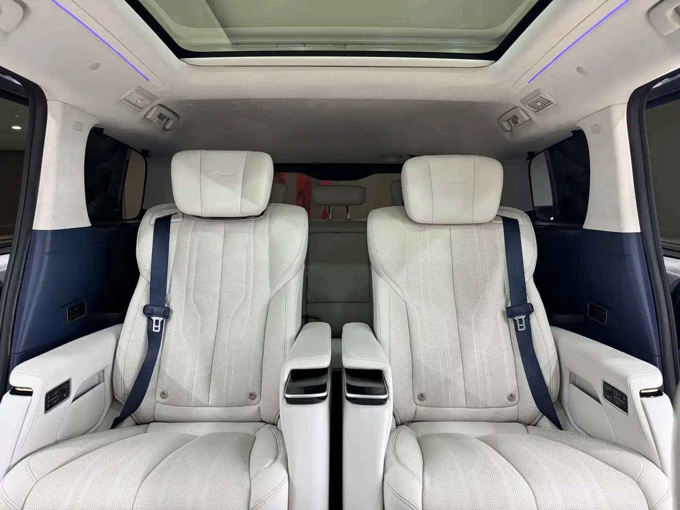 Buick Century 2023 2.0T 7-Seater World Edition фото 16