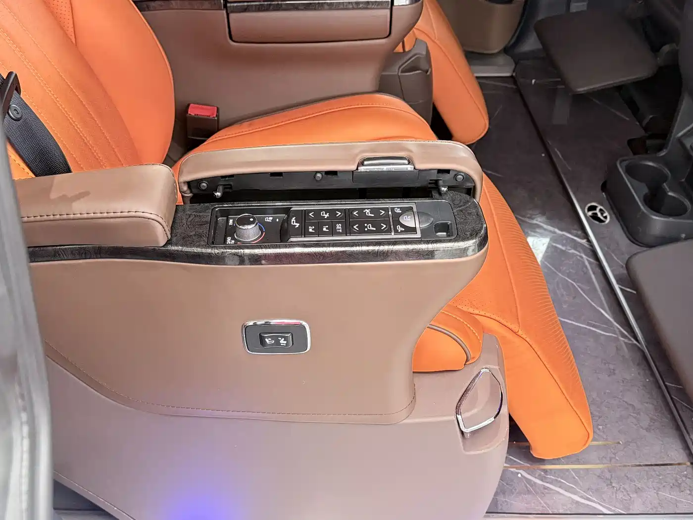 Toyota Sienna 2021 2.5L Hybrid Comfort Edition фото 25