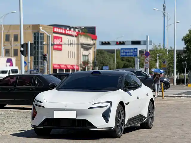 Avatr 06 Ultra, электромобиль