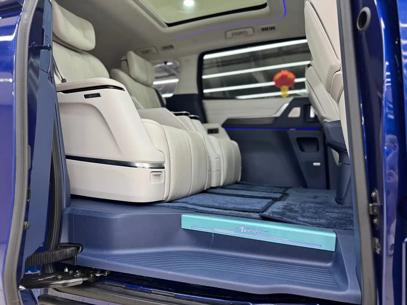 Buick Century 2023 2.0T 7-Seater World Edition фото 13