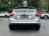 Фото 21 - Ford Focus