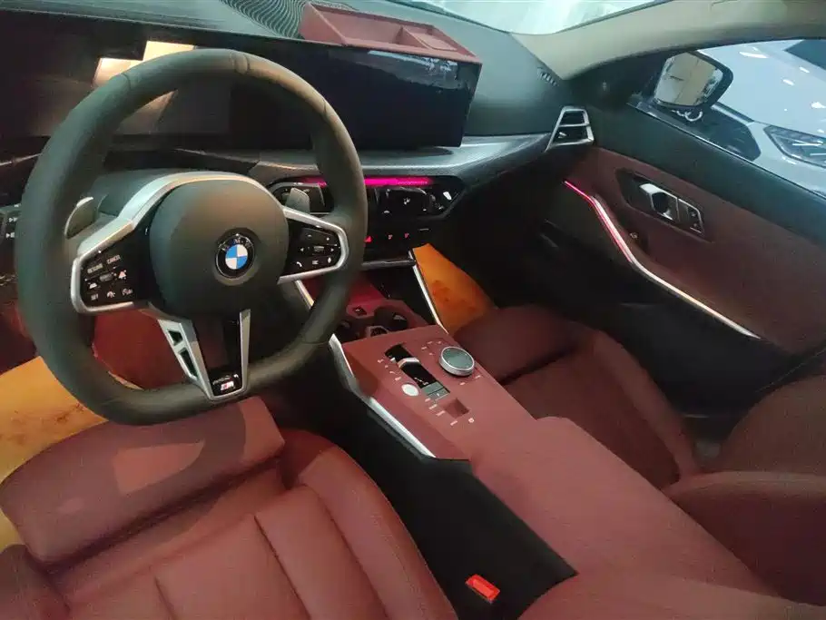 BMW 3 Series 2025 330Li Premium M Sport Night Edition фото 12