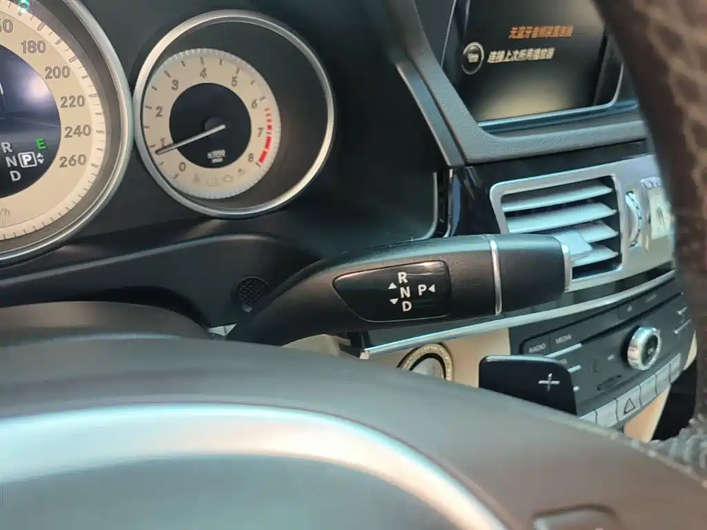 Mercedes-Benz E-Class 2015 Facelift E 260 L Sport фото 14