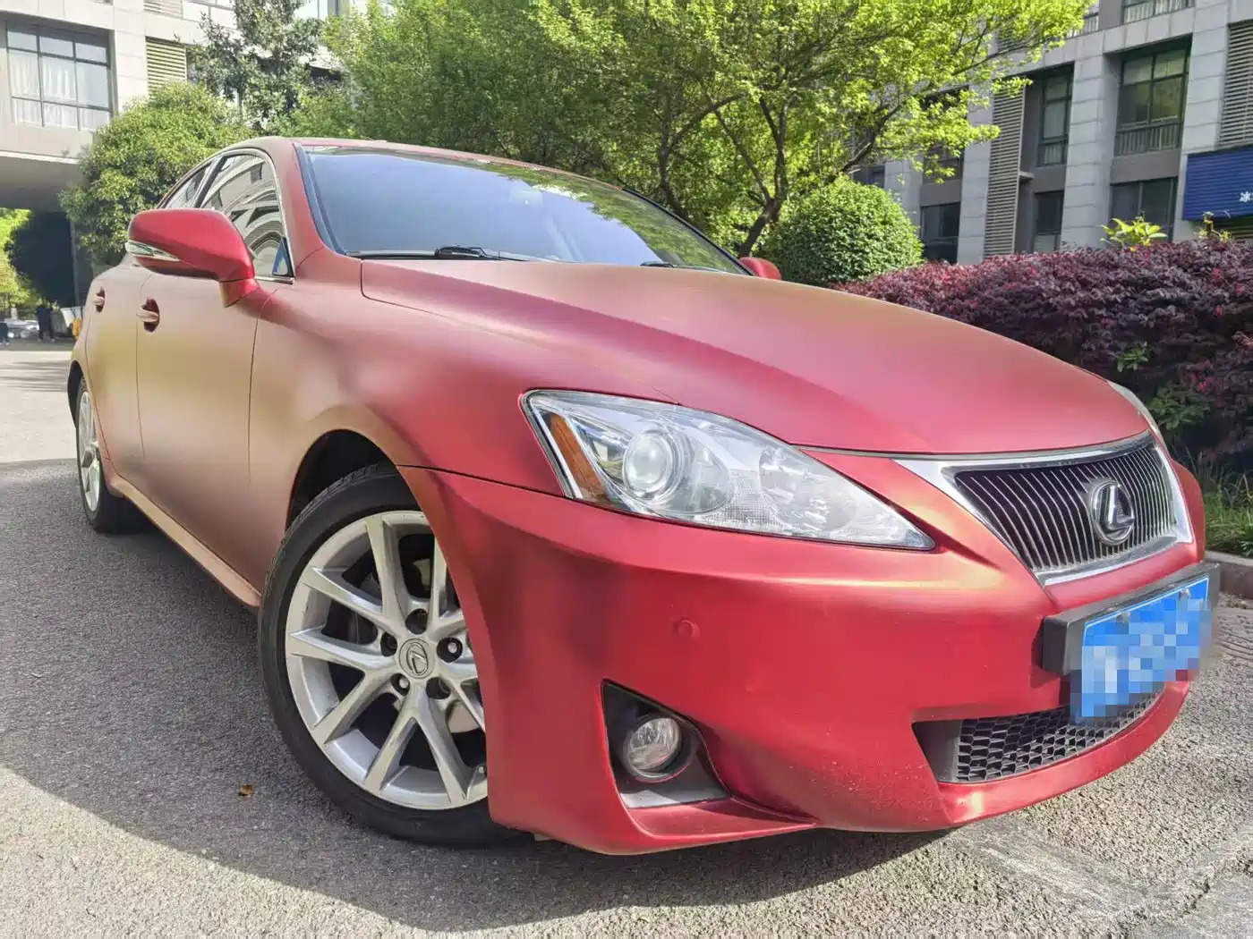 Фото 4 - Lexus IS