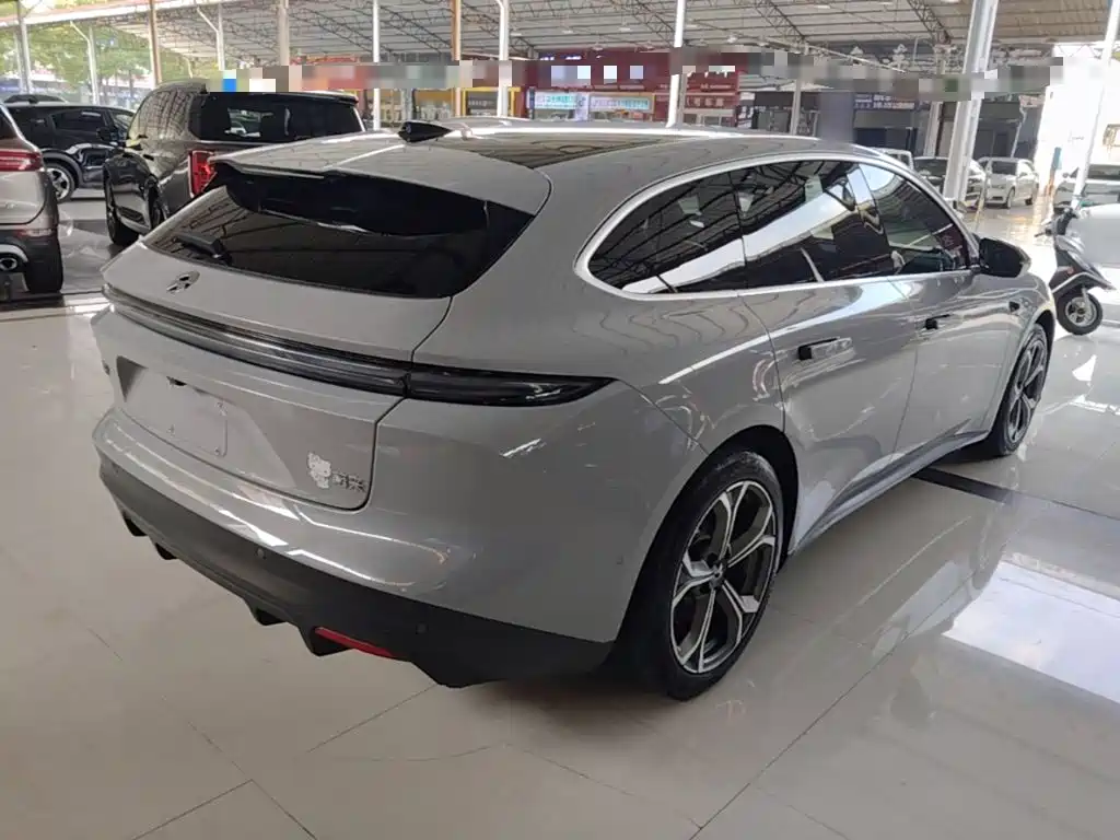 Фото 7 - NIO ET5T