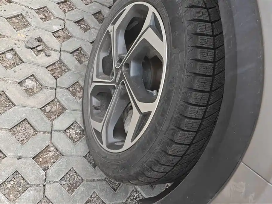 GEELY AUTOMOBILE XINGYUE L