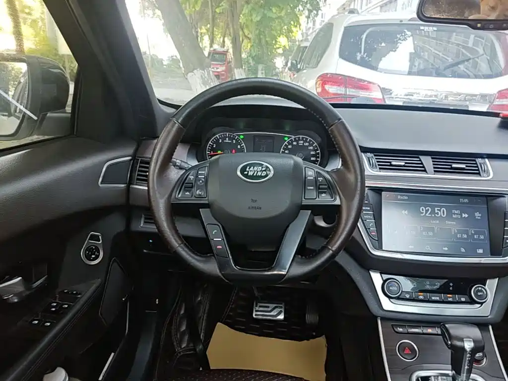 Landwind X7 2016 2015 2.0T Panorama Premium