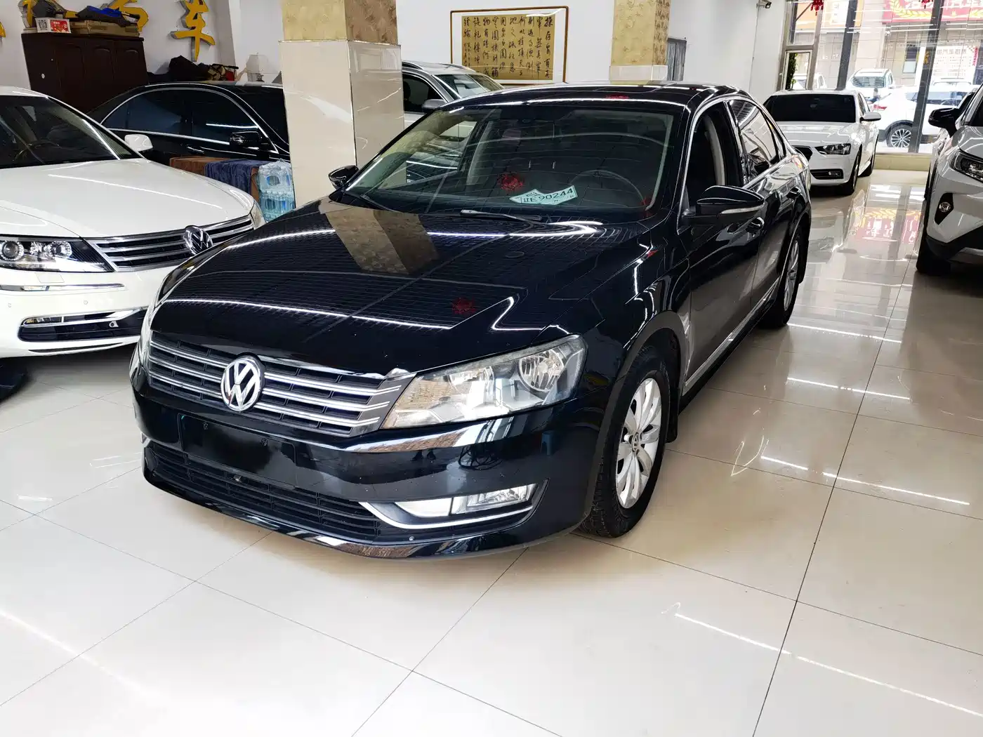 Фото 1 - Volkswagen Passat