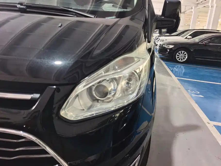 Ford Tourneo 2016 2016 2.0T Manual Elite Edition