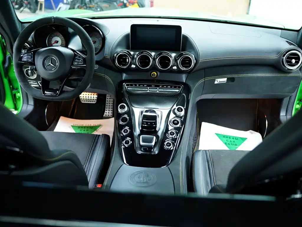 Фото 42 - Mercedes-Benz AMG GT