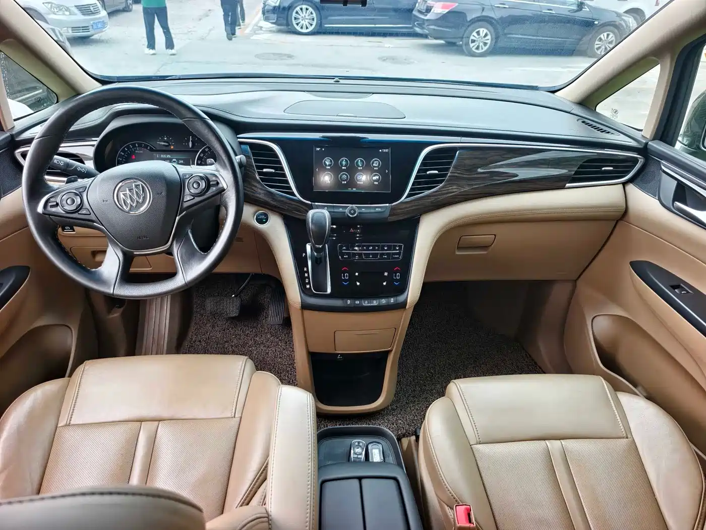 Buick GL8 2017 ES 28T Luxury China V фото 12