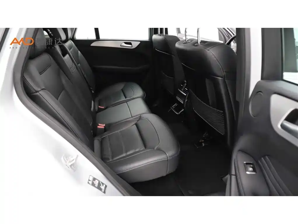 Mercedes-Benz GLE Coupe 2015 GLE 320 4MATIC Coupe SUV фото 8