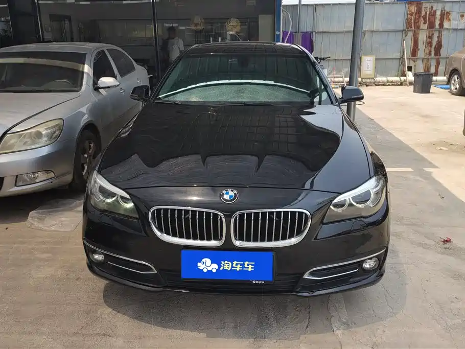 BMW 5 SERIES