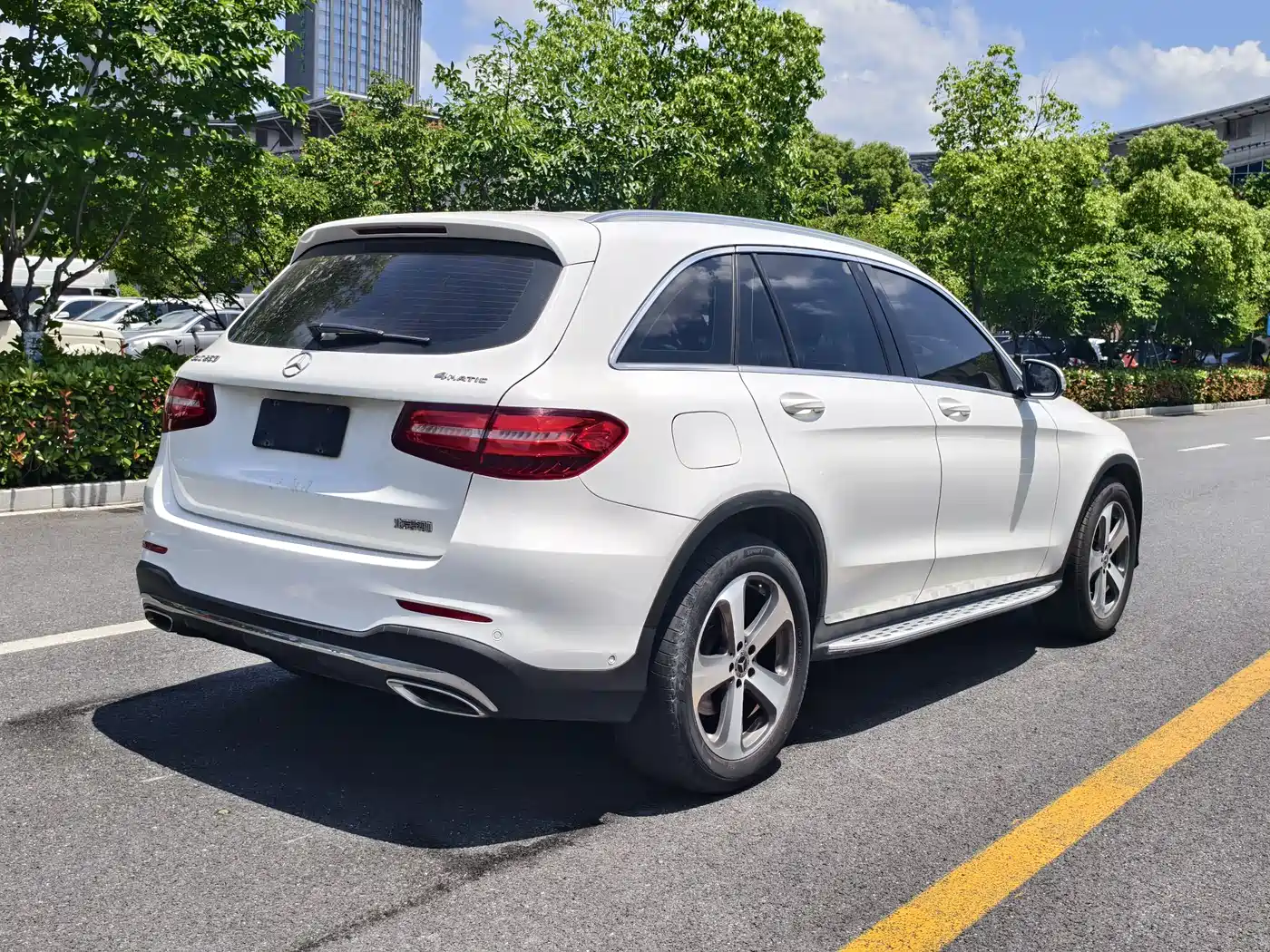 Mercedes-Benz GLC 2017 GLC 260 4MATIC Luxury фото 4
