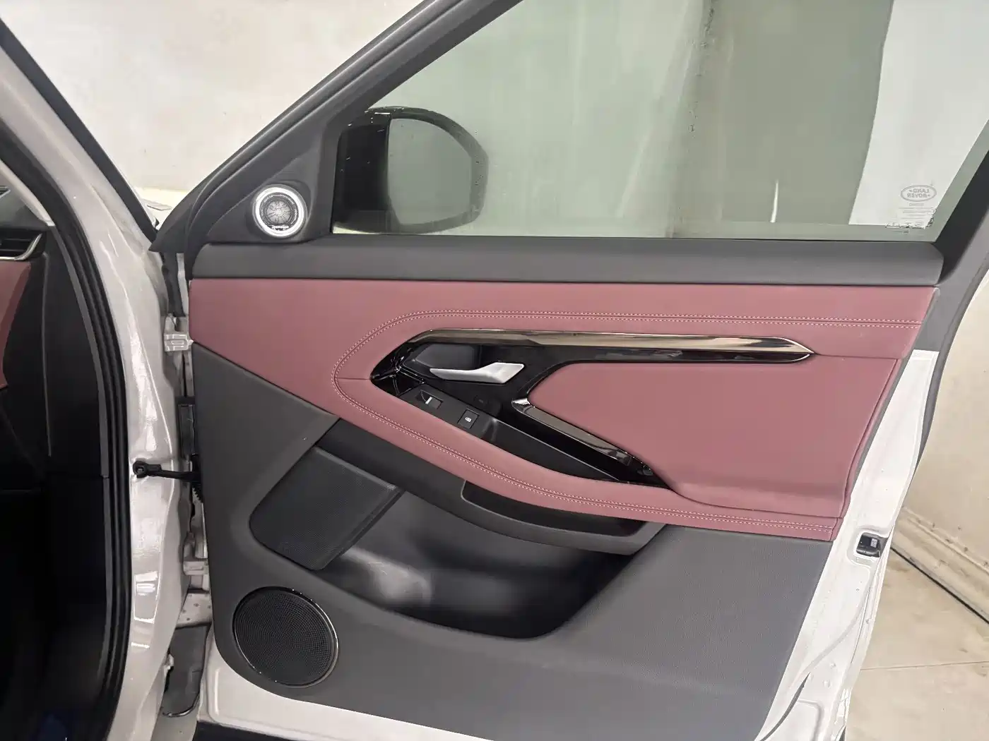 Land Rover Range Rover Evoque 2026 2024 Range Rover Evoque L 249PS Light Master Edition