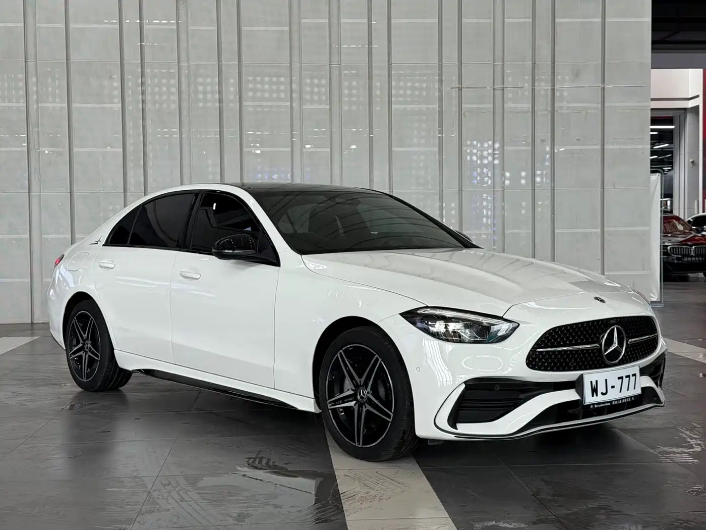 Mercedes-Benz C-Class 2023 C 260 L Night Edition Sport фото 3