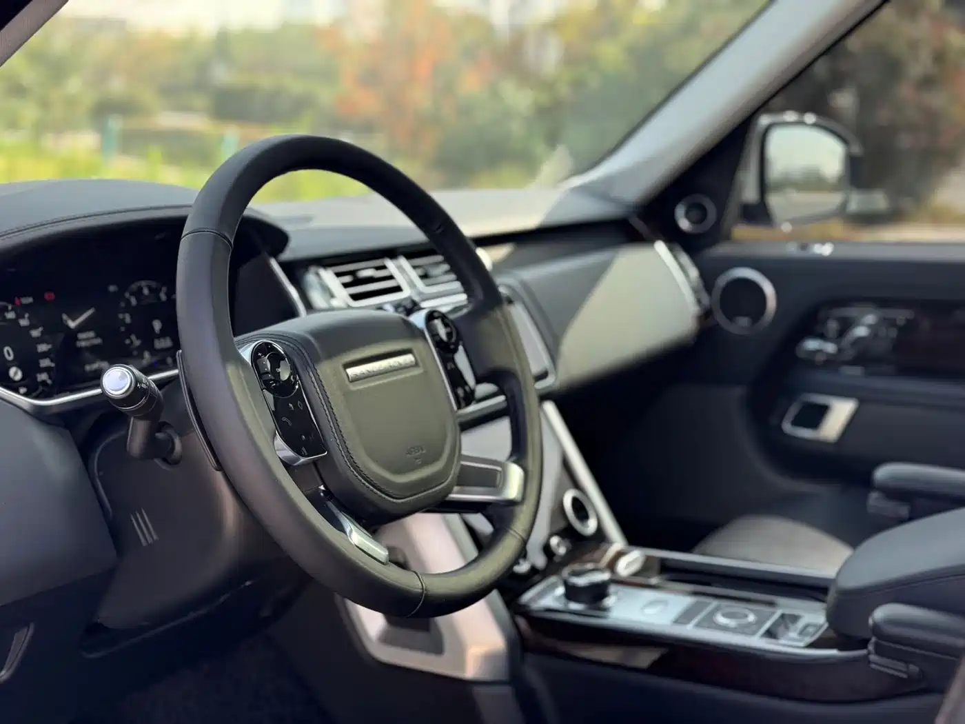 Land Rover Range Rover 2021 3.0 L6 Heritage Edition фото 5