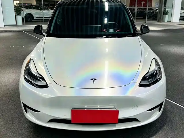 Фото 2 - Tesla Model Y