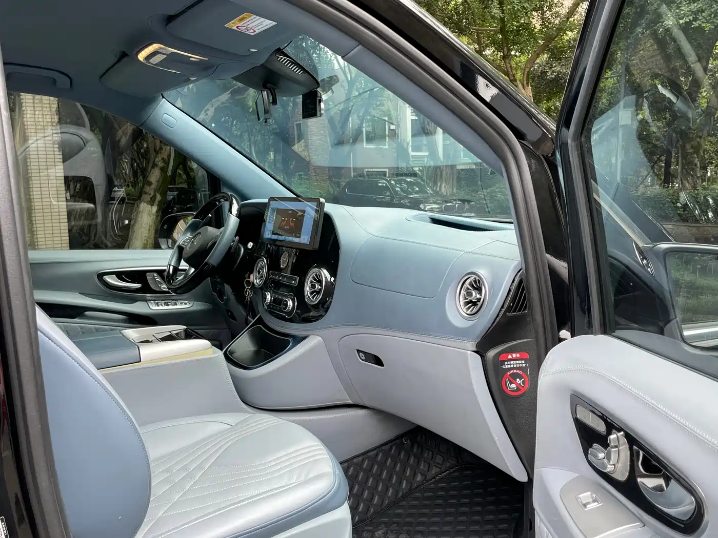 Mercedes-Benz Vito 2021 2.0T Business Edition 7-seater фото 13
