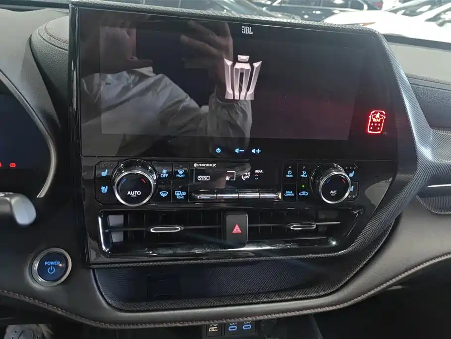 Toyota Crown Kluger 2021 2.5L HEV AWD Flagship Edition фото 13