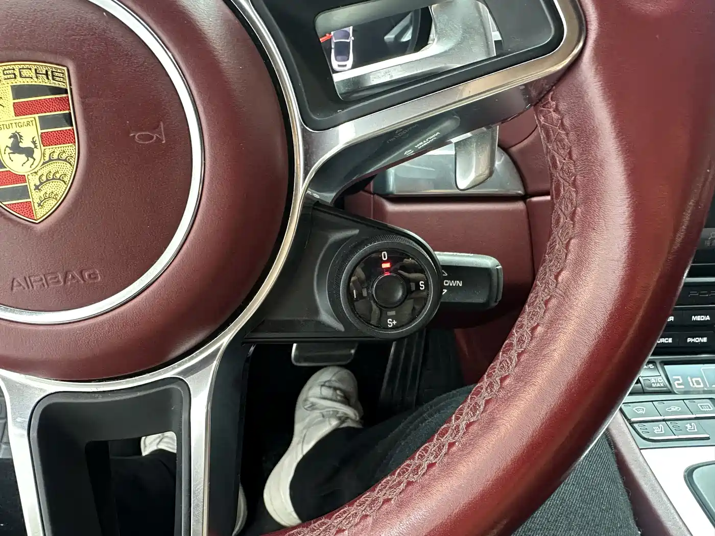 Porsche 911 2016 Carrera Cabriolet 3.0T фото 11