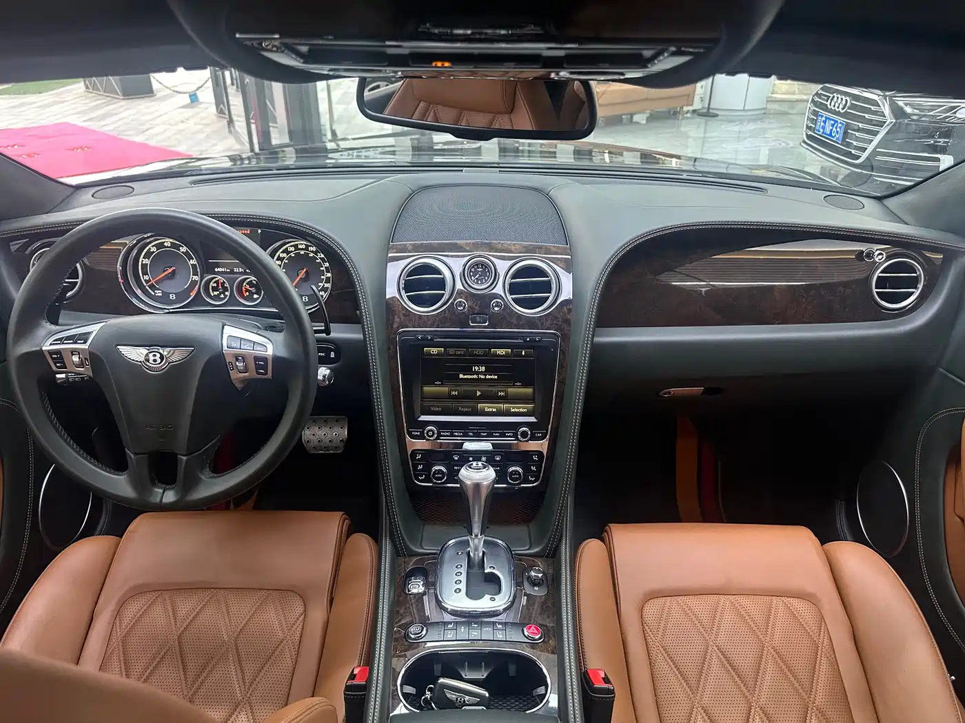 Bentley Continental 2014 4.0T GT V8 S Standard фото 12