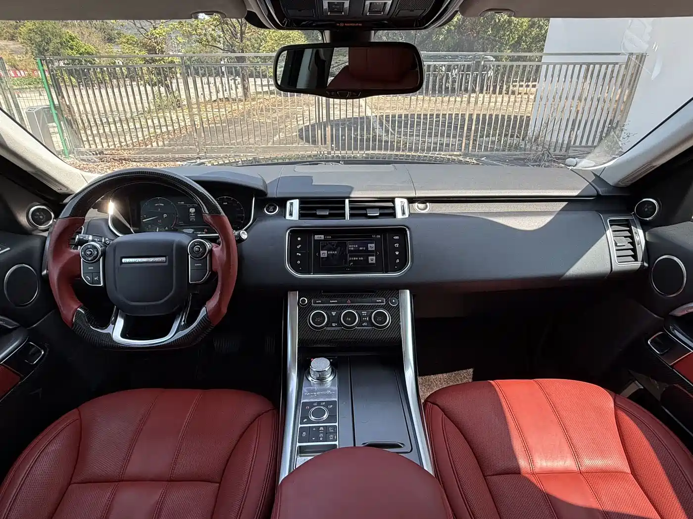 Land Rover Range Rover Sport 2016 Model 3.0 SC V6 SE фото 14