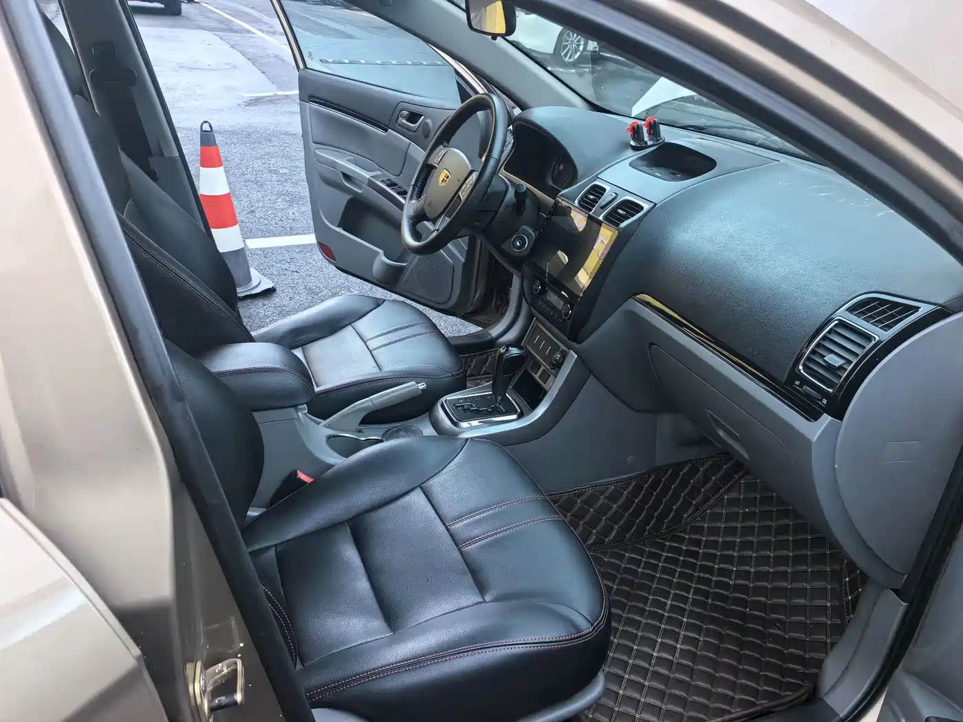 Geely Classic Emgrand 2012 2012 Sedan 1.8L CVT Luxury
