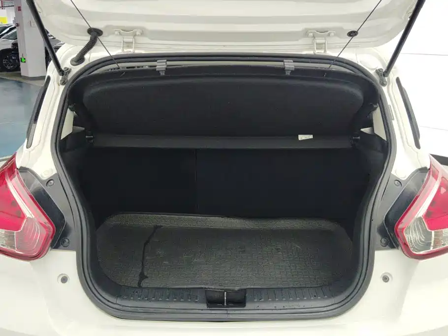 Baojun 310 2017 2017 1.5L Manual Luxury