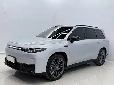 Leapmotor C16