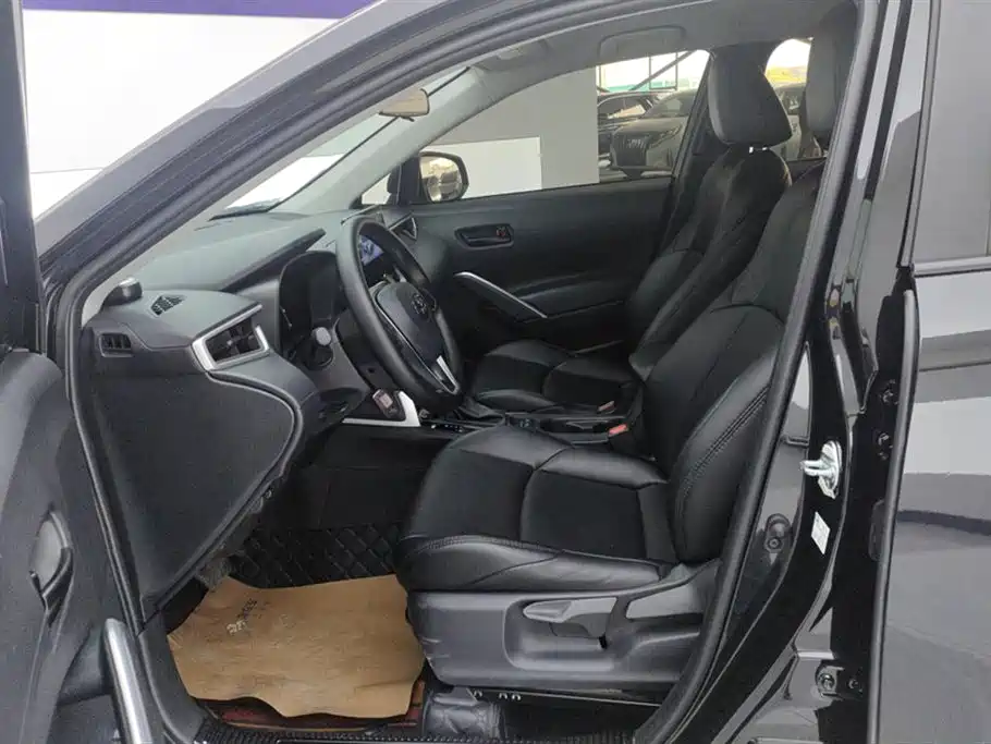 Toyota Frontlander 2024 2.0L CVT Elite Edition фото 9