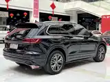 Фото 22 - Volkswagen Touareg