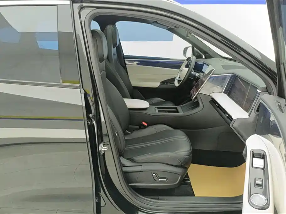 GEELY GALAXY GALAXY L7