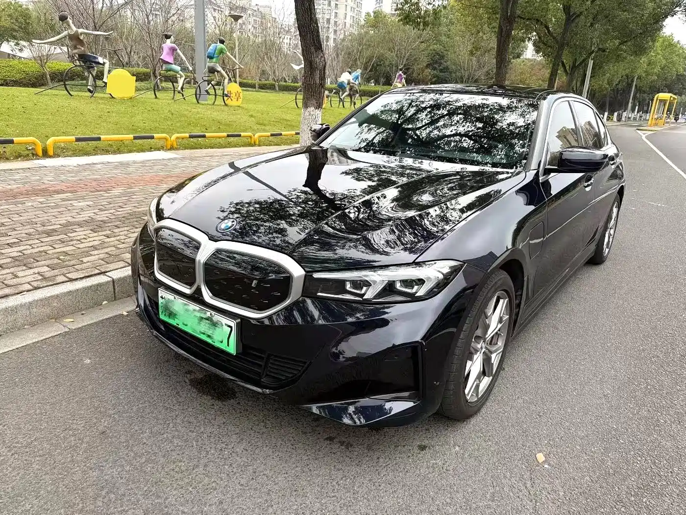 BMW I3