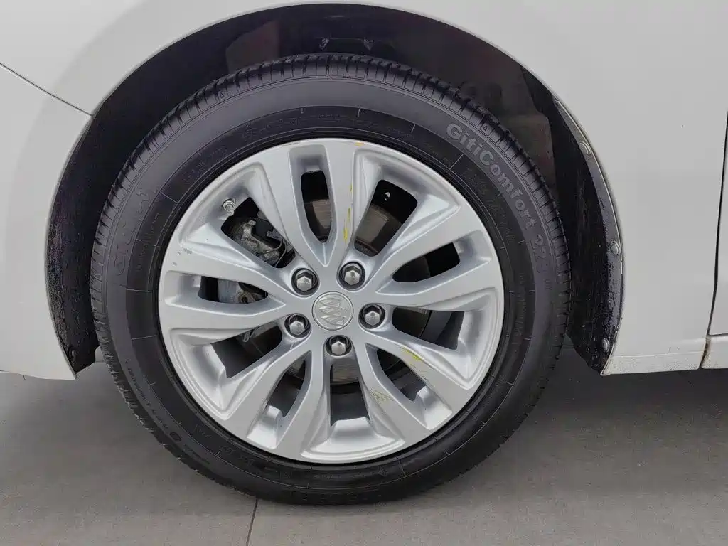 Фото 17 - Buick Excelle