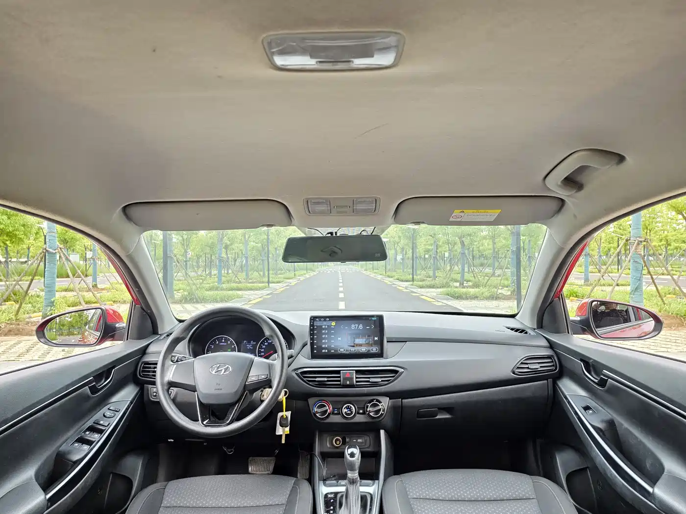 Hyundai Elantra 2020 1.6L Auto GL Pleasing Edition фото 17