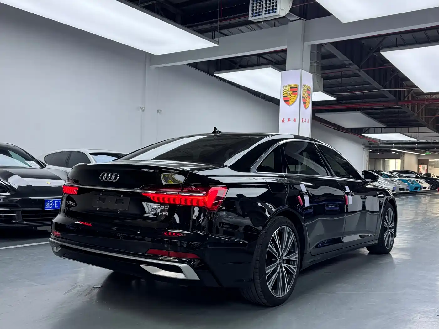 Audi A6L 2022 45 TFSI Premium Dynamic фото 17
