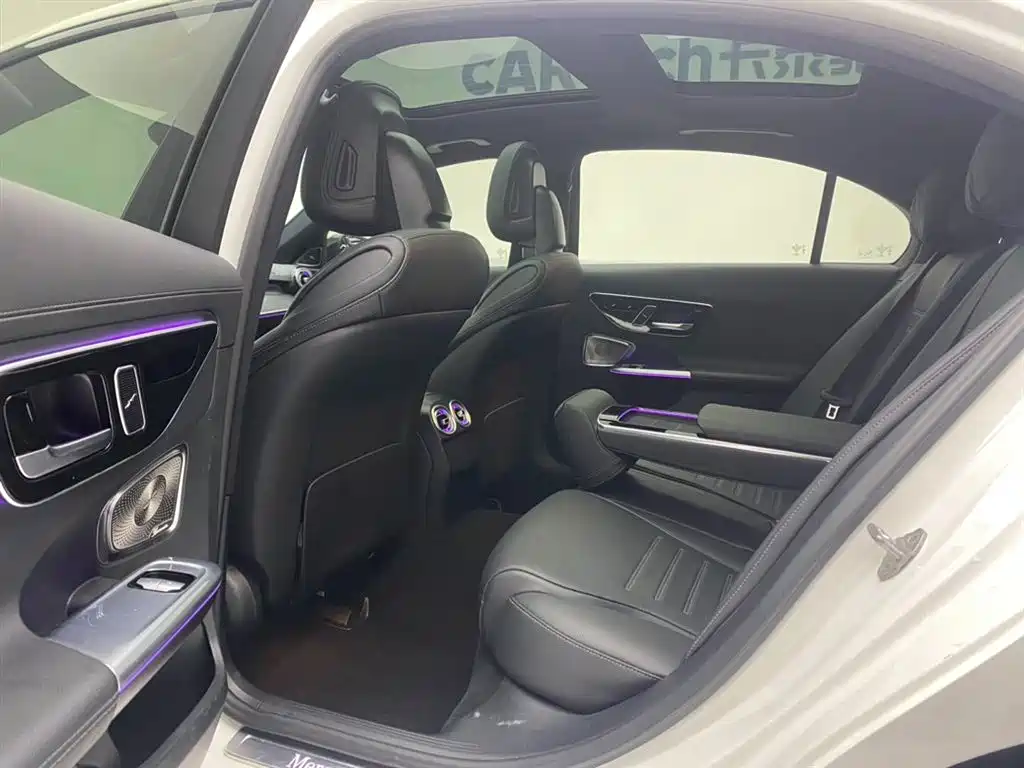 Mercedes-Benz C-Class 2022 Facelift C 260 L Night Edition Sport фото 23