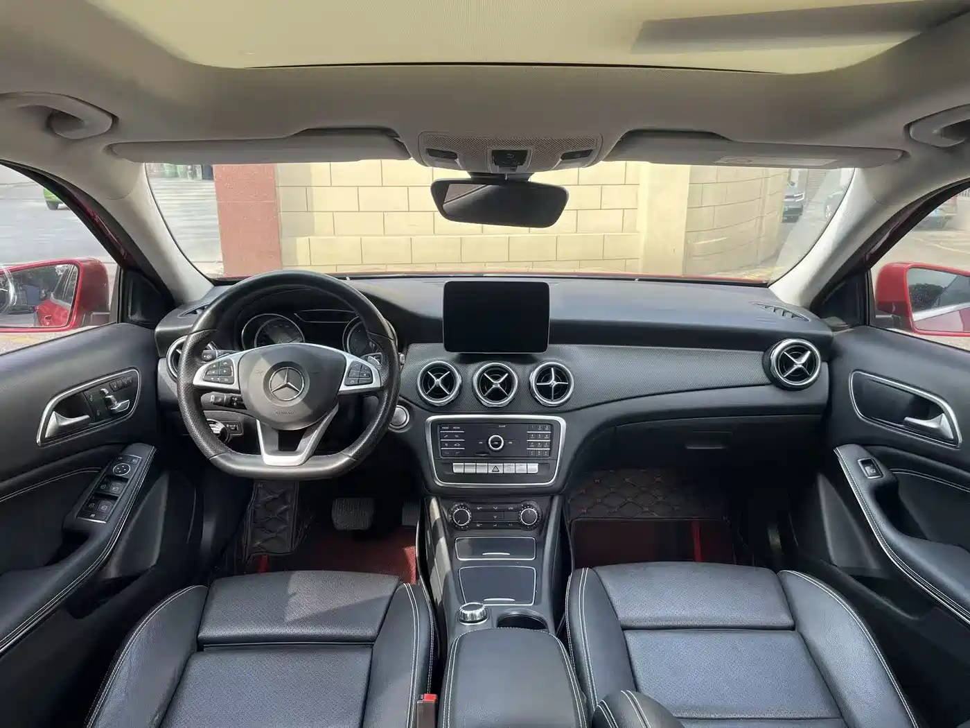 Mercedes-Benz GLA 2019 GLA 200 Dynamic фото 11