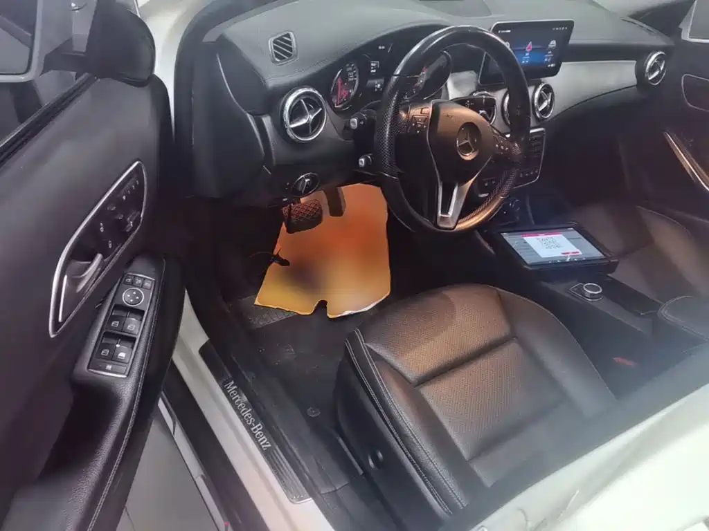 Mercedes-Benz GLA 2015 2015 GLA 220 4MATIC Luxury