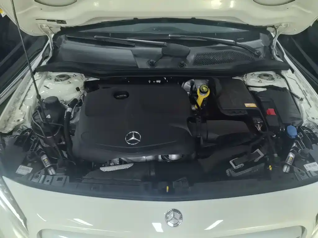 Mercedes-Benz GLA 2015 2015 GLA 220 4MATIC Luxury