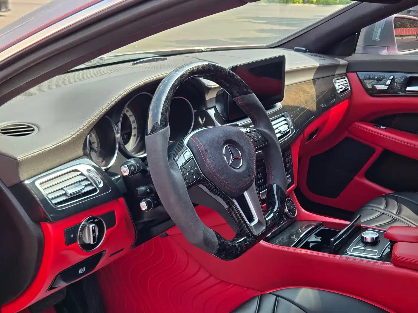 Mercedes-Benz CLS 2012 CLS 300 CGI фото 9