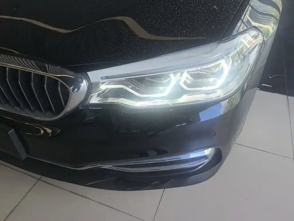 Photo 24 - BMW 5 Series