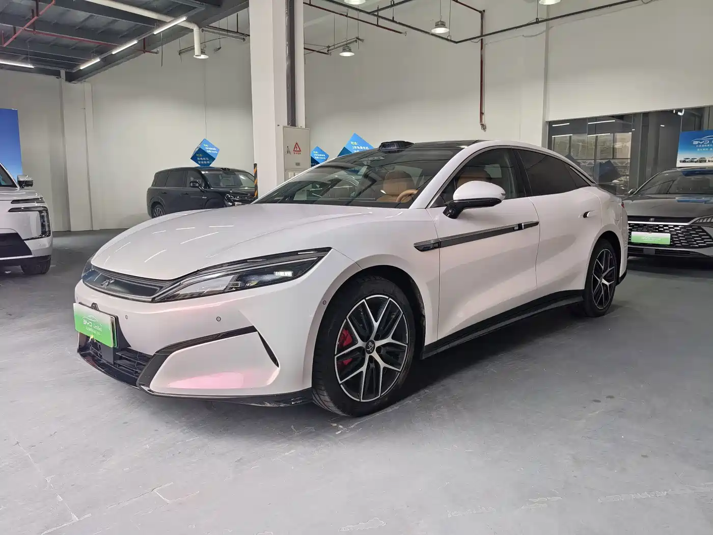BYD Han L 2025