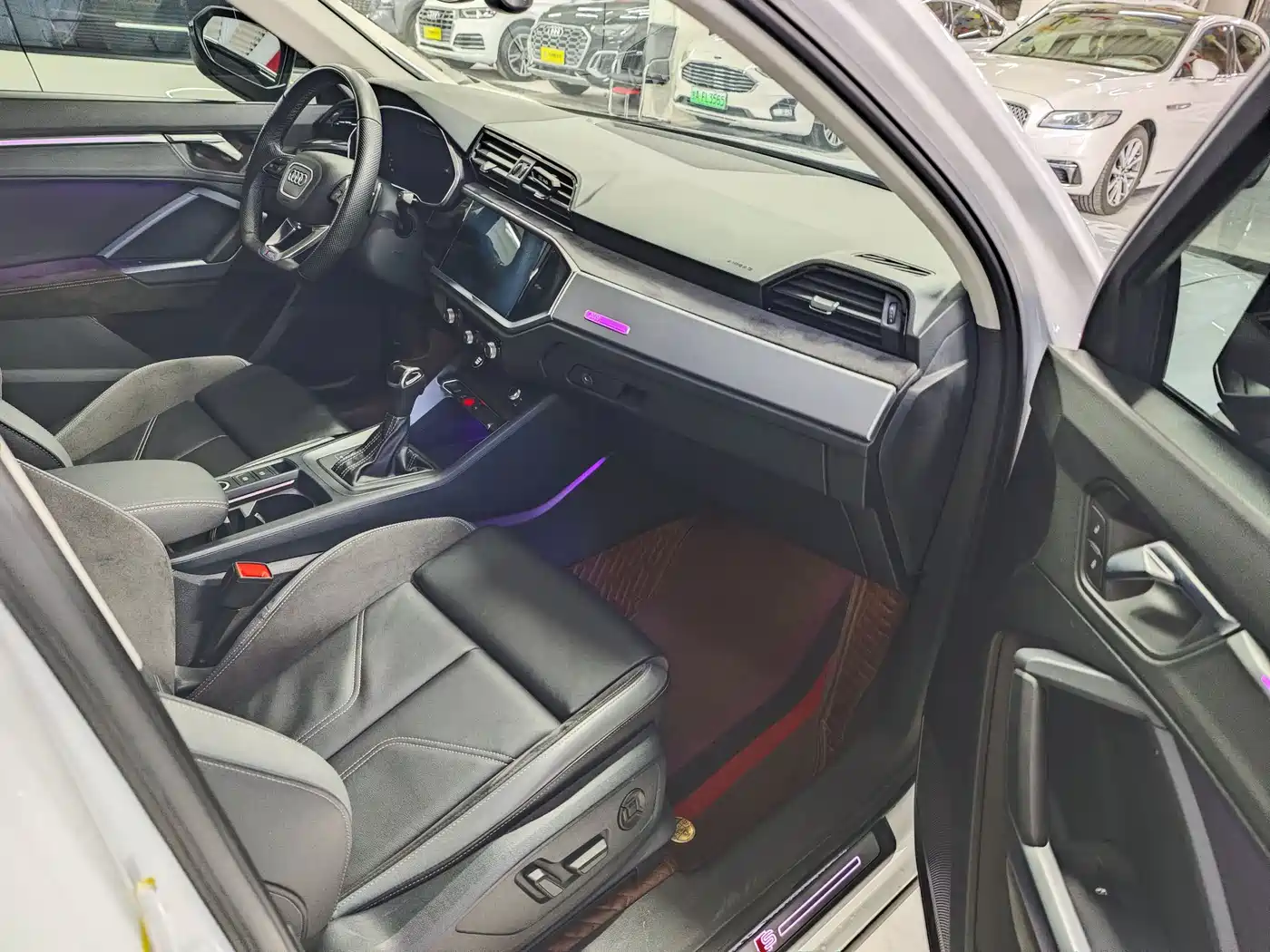 Audi Q3 Sportback 2023 40 TFSI Fashion фото 8