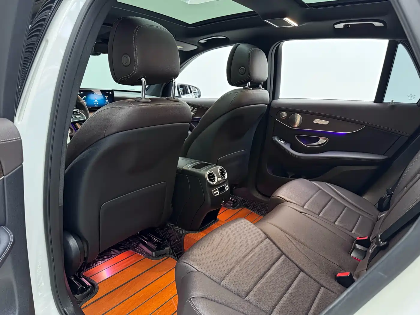 Mercedes-Benz GLC 2022 Model GLC 300 L 4MATIC Dynamic Edition фото 14